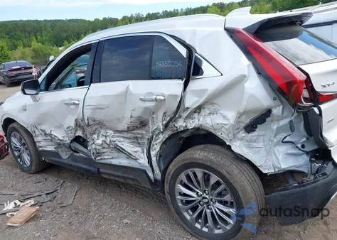 2024 Cadillac Xt4 Awd Premium Luxury z USA, uszkodzony, nr VIN 1GYFZDR43RF147835